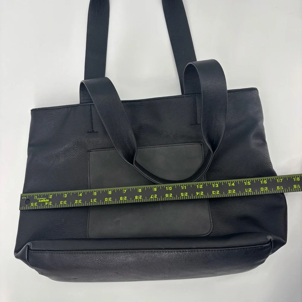 UNIVERSAL‎ THREAD Womens Shoulder BAG Book Laptop Work Faux Leather Suede DEFECT